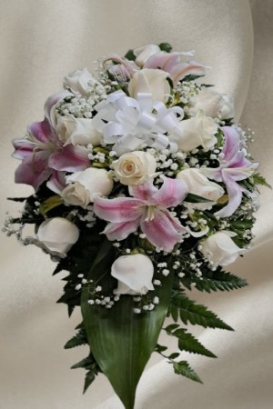 Manto de Rosas y Liliums chico  MRL001